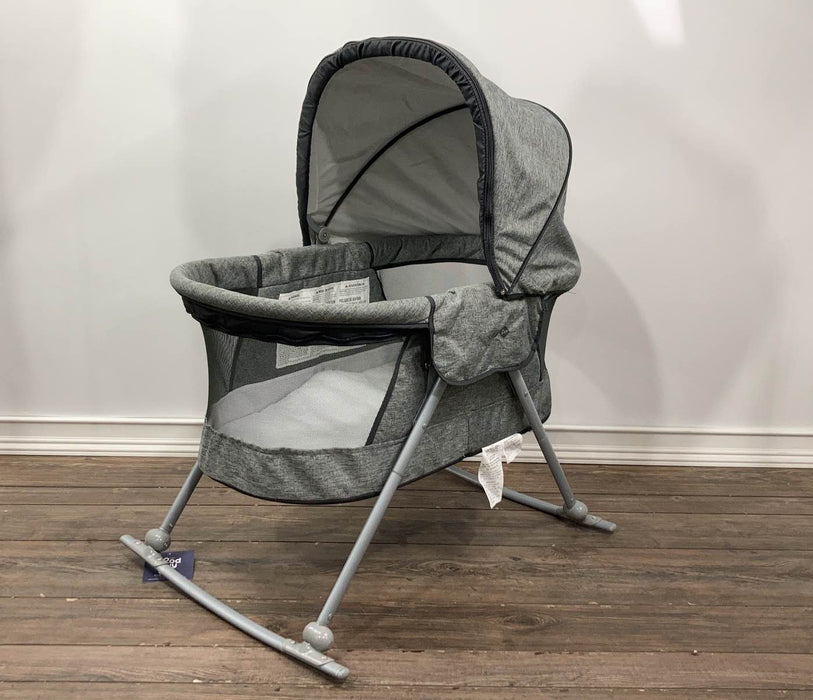 used Safety 1st Nap and Go Rocking Bassinet