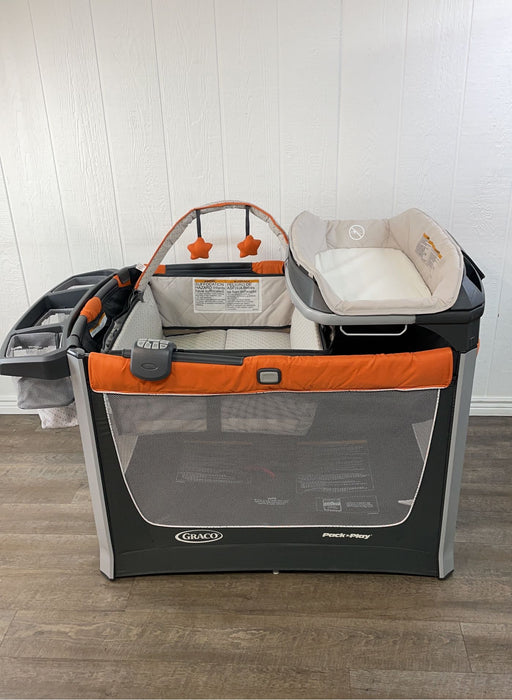 used Graco Pack 'n Play Playard Reversible Napper & Changer