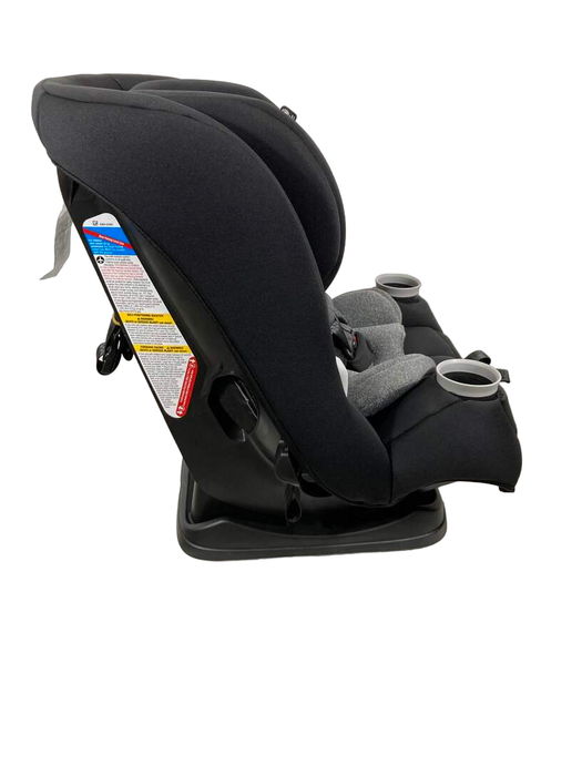 Shop Maxi-Cosi Pria Max All-in-One Convertible Car Seat, Essential Black, 2023 at Goodbuygears