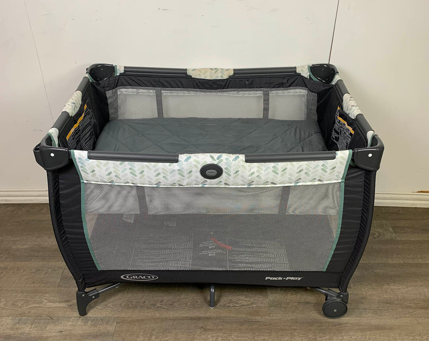 secondhand Graco Pack 'n Play Care Suite