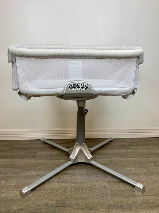 secondhand Halo Bassinest Swivel Sleeper Luxe Plus Series
