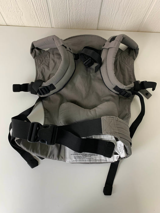 secondhand Carriers