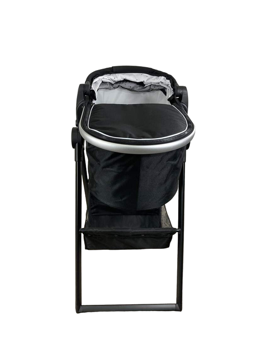 Shop Mockingbird Bassinet with Stand, Black at Goodbuygears