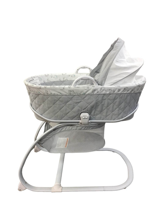 Shop Delta Children Deluxe Moses Bassinet at Goodbuygears