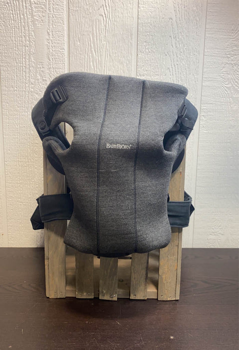 Shop BabyBjorn Baby Carrier Mini, Charcoal Gray 3D Jersey at Goodbuygears