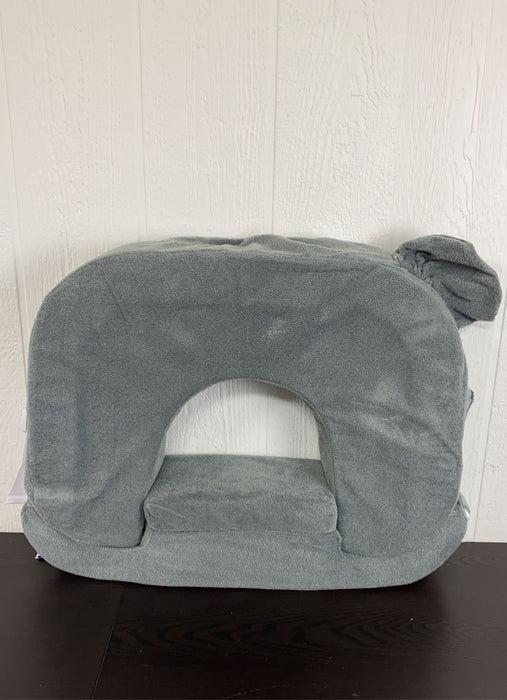 secondhand My Brest Friend Deluxe Nursing Pillow