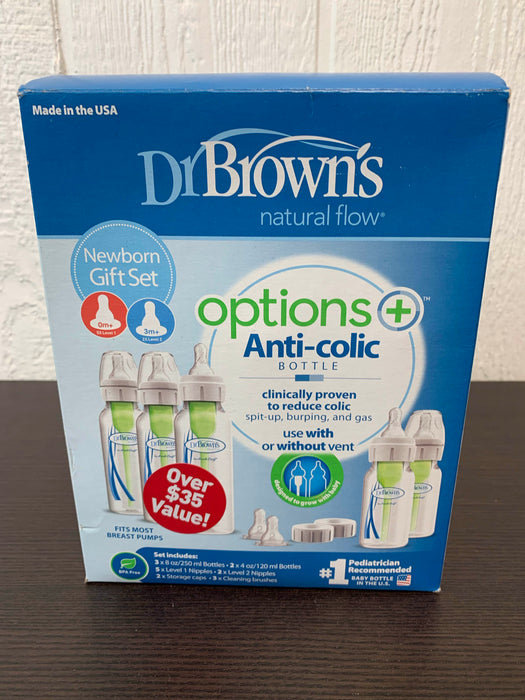 secondhand Dr. Brown's Natural Flow Newborn Gift Set