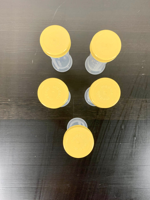 Medela Pump in Style Advanced Breast Pump & Bottles