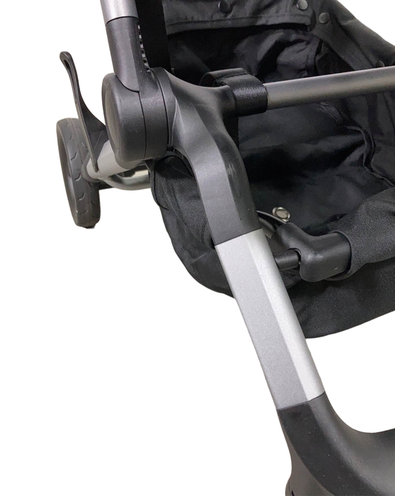 Shop Colugo Compact Stroller, 2023, Black at Goodbuygears