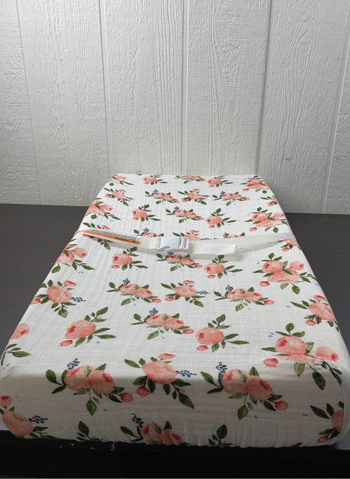 secondhand Summer Infant 4-Sided Changing Pad