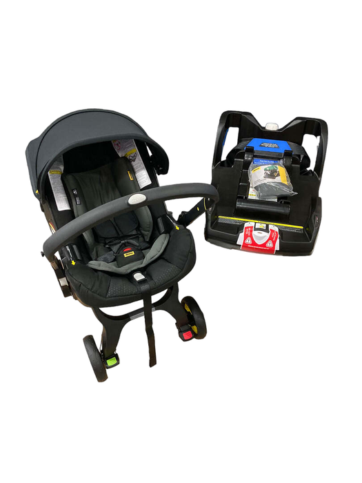 Shop Doona Infant Car Seat & Stroller Combo, 2022, Nitro Black at Goodbuygears