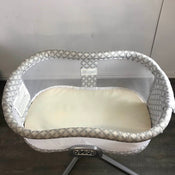 secondhand Halo BassiNest Swivel Sleeper- Premiere Series