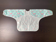 secondhand Bumkins Sleeved Bib