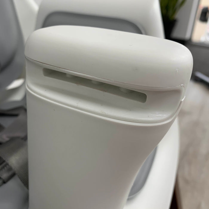used OXO Tot Sprout High Chair