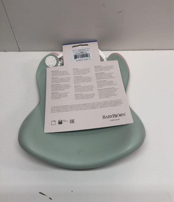 secondhand BabyBjorn Bibs