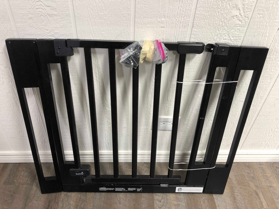 used Summer Infant Multi-Use Deco Walk Through Gate