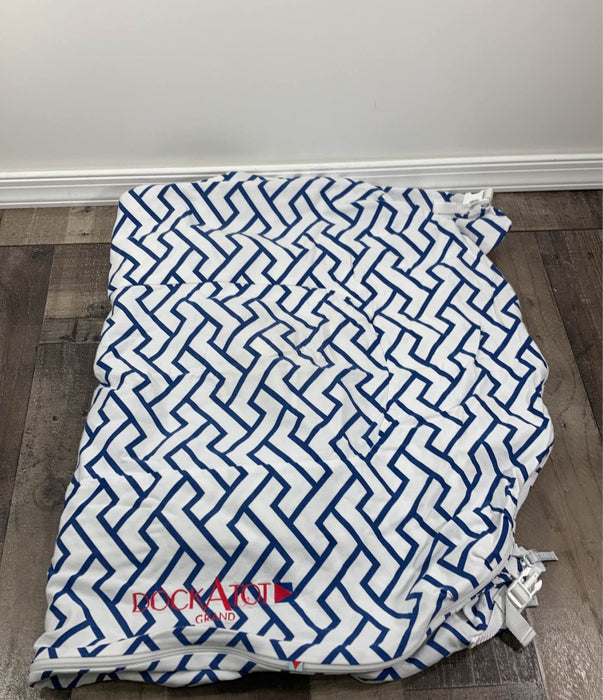 Shop Dockatot Grand Dock with Spare Cover at Goodbuygears