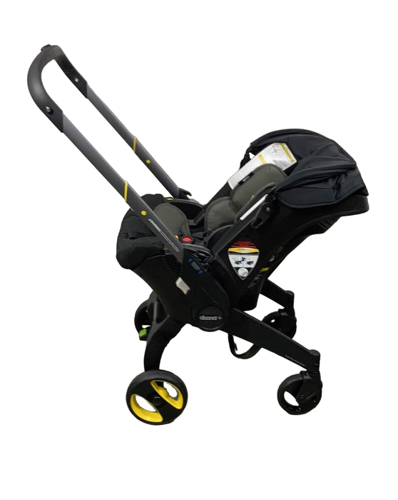 Shop Doona Infant Car Seat & Stroller Combo, 2023, Nitro Black at Goodbuygears