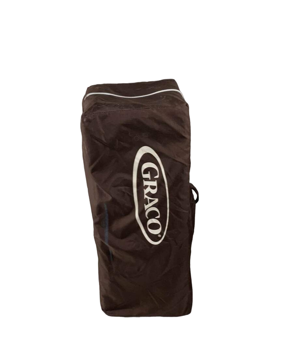 Graco Pack 'n Play On The Go Playard, Little Hoot (Green/Brown)