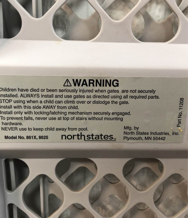 used North States My Pet Expandable Gate
