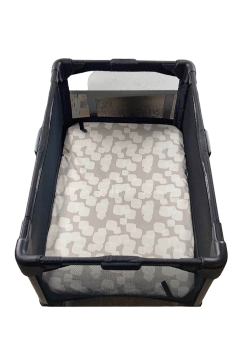 Shop 4moms Breeze Playard, 1028 at Goodbuygears