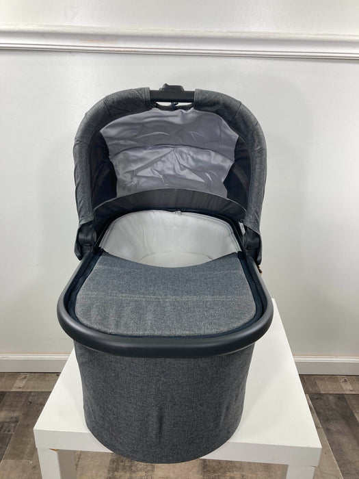Shop UPPAbaby VISTA V2 Stroller, Greyson (Charcoal Melange) at Goodbuygears
