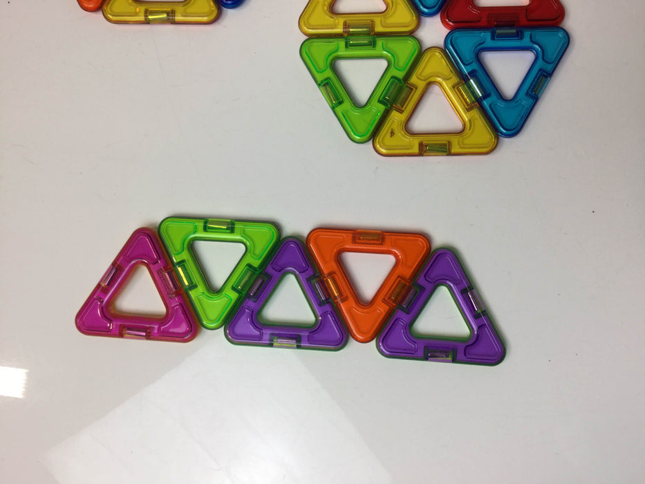 used Magformers Building Set