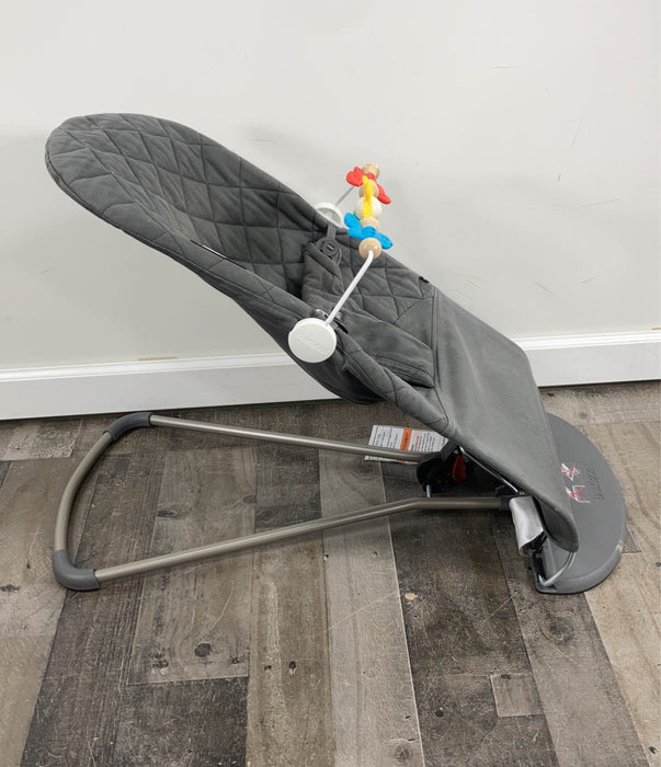 Shop BabyBjorn Bouncer Bliss, Black Cotton Classic Quilt with Toy Bar at Goodbuygears