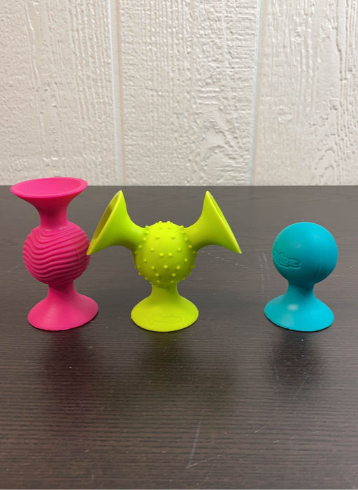 Shop Fat Brain Toys PipSquigz Teething Toy at Goodbuygears