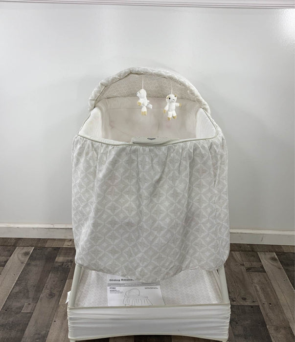 Shop Delta Children Deluxe Gliding Bassinet at Goodbuygears