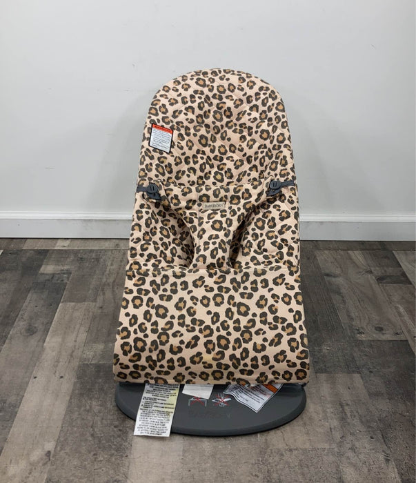 Shop BabyBjorn Bouncer Bliss, Beige/Leopard Cotton Classic Quilt, Dark Gray Frame at Goodbuygears