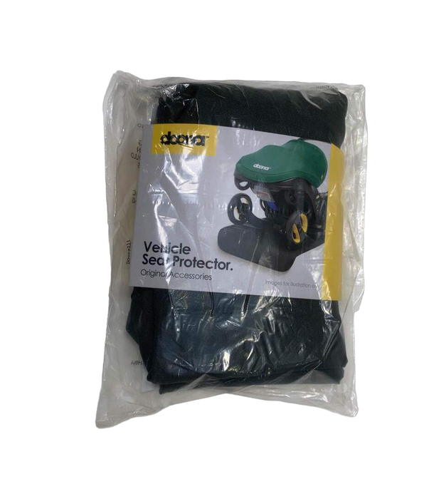 Shop Doona Infant Car Seat & Stroller Combo, 2023, Nitro Black at Goodbuygears