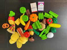 secondhand BUNDLE Play Food and Dishes
