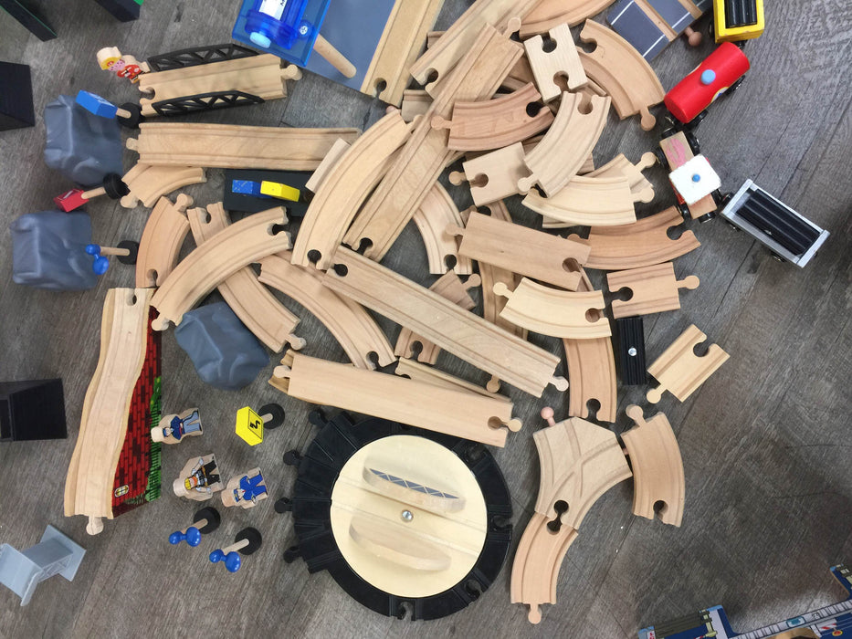 BUNDLE Trains And Tracks