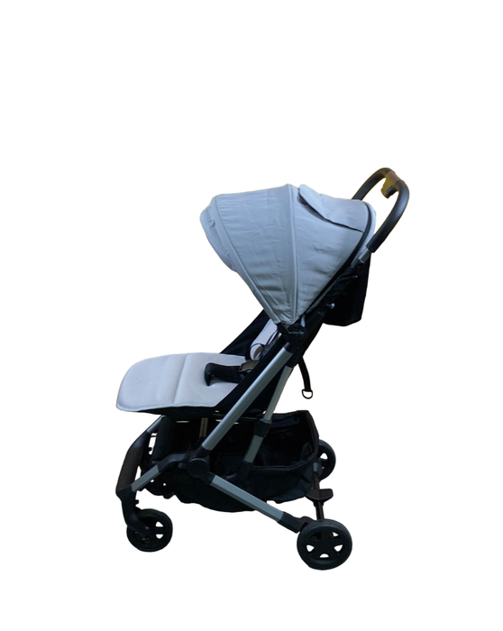 Shop Colugo Compact Stroller, Cool Grey, 2022 at Goodbuygears