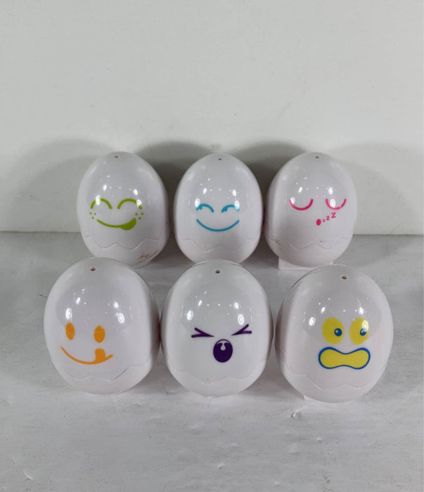 TOMY Hide And Squeak Eggs