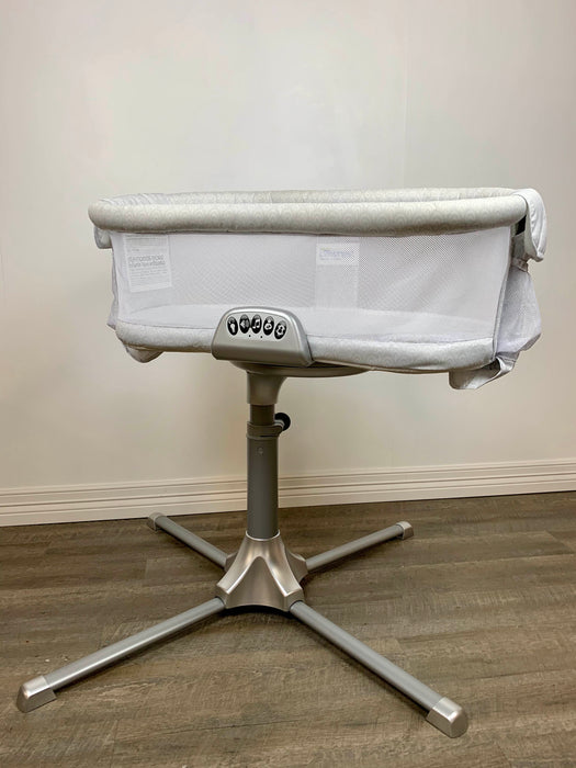 used Halo Bassinest Swivel Sleeper Luxe Plus Series