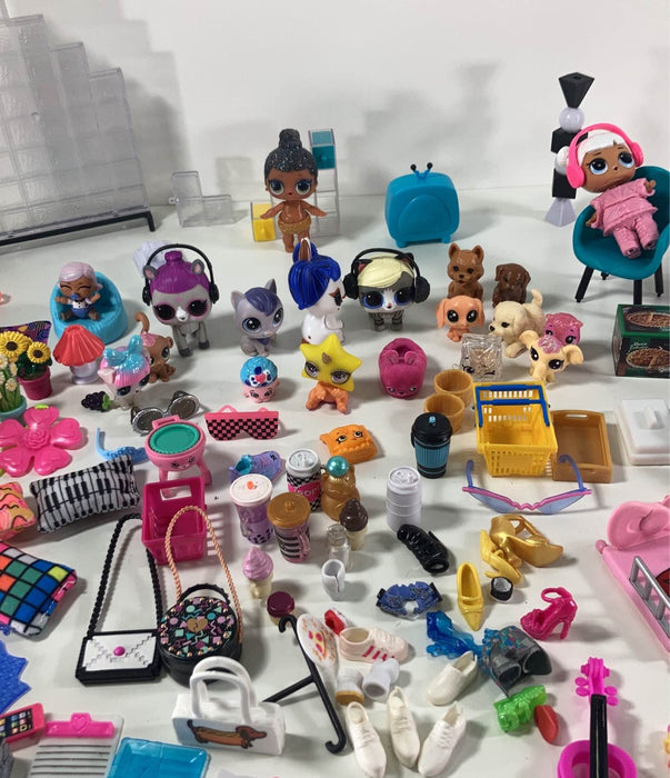 used BUNDLE LOL Surprise Dolls