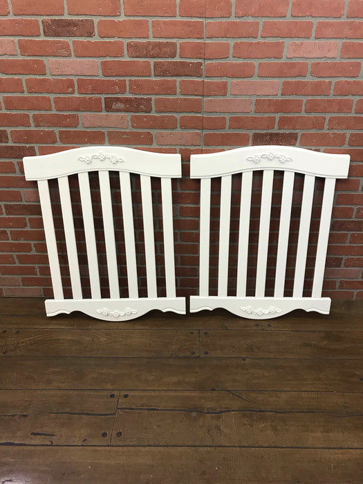 Delta Children Sophia Toddler Bed/Daybed