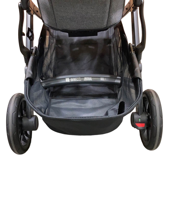 Shop UPPAbaby VISTA V2 Stroller, 2023, Greyson (Charcoal Melange) at Goodbuygears