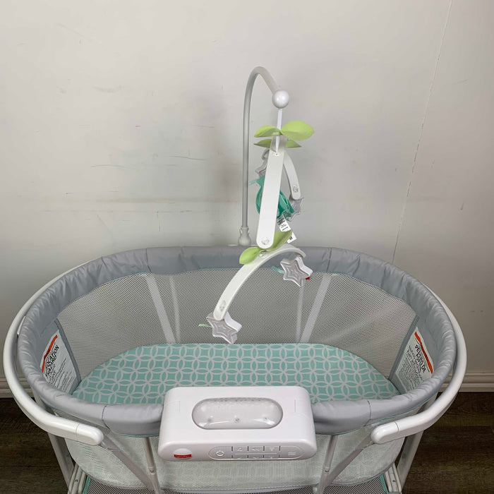 secondhand Fisher Price Soothing Motions Bassinet
