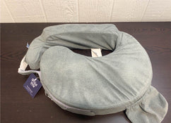 Shop My Brest Friend Deluxe Nursing Pillow at Goodbuygears