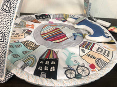 secondhand Skip Hop Activity Gym/ Playmat, Vibrant Village 