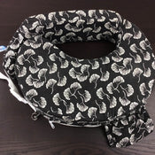 secondhand My Brest Friend Nursing Pillow