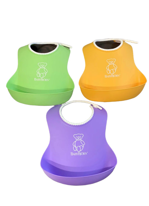 used BabyBjorn Bib Set, 2 Pack