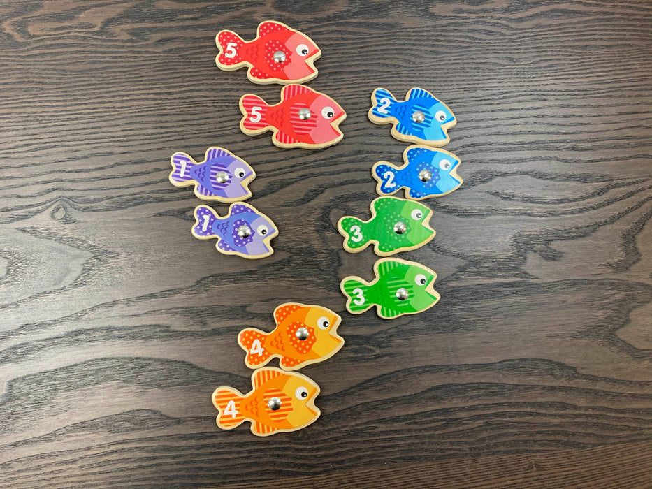 secondhand Melissa & Doug Catch & Count Magnetic Fishing Rod Set