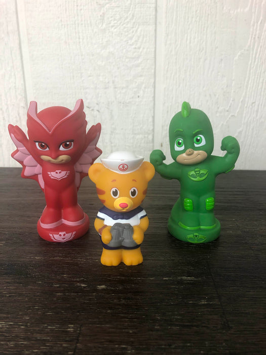 used BUNDLE Figures And Collectibles