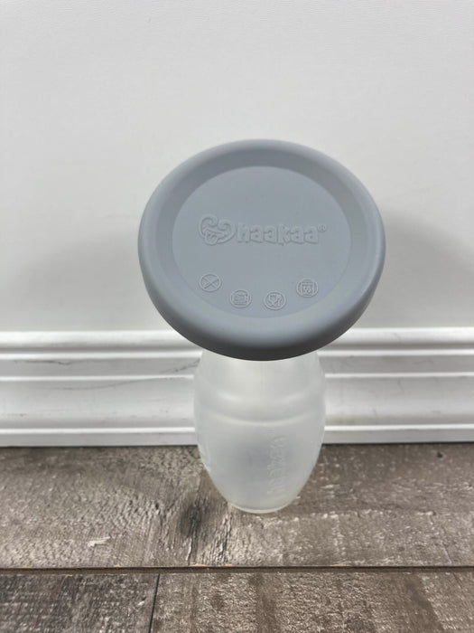 used BUNDLE Haakaa and Silicone Lid