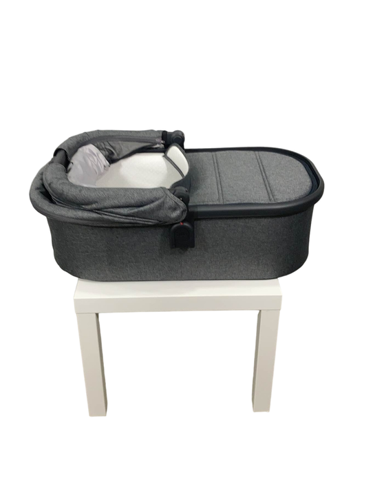 Shop UPPAbaby VISTA V2 Stroller, 2022, Greyson (Charcoal Melange) at Goodbuygears