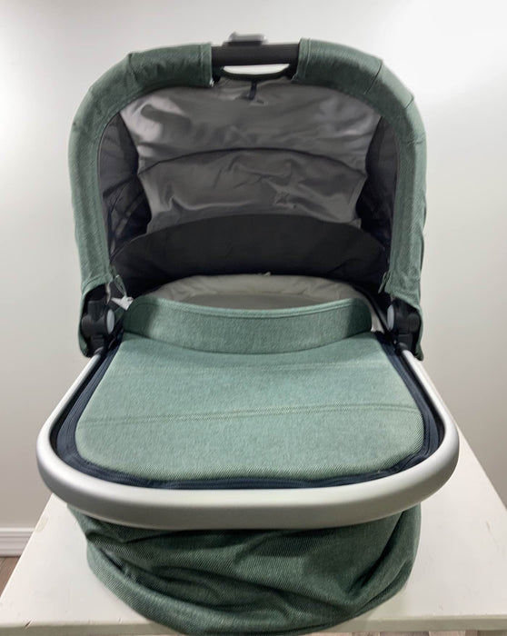 Shop UPPAbaby V2 Bassinet, Emmett (Green Melange) at Goodbuygears
